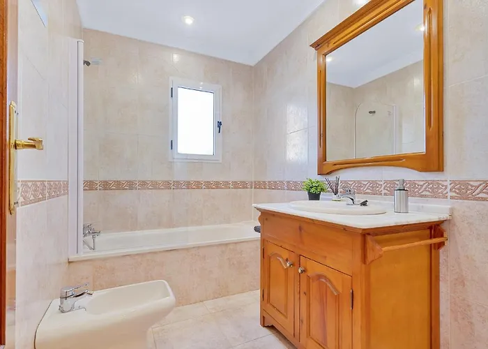 Apartment Magnifico Atico De 3 *