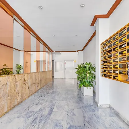 Apartman Magnifico Atico De 3 *